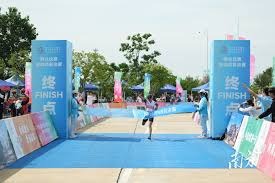 多库最怕门德斯这种类型的边后卫 本质上就是假动作完之后赛跑