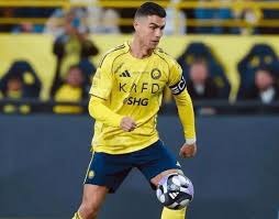 宣誓完就错判！中超揭幕战主裁李海新漏判红牌 面临内部处罚泰山官宣国青队长因伤缺阵六周 竞争激烈一线队前景难料分别淘汰日韩！U20亚洲杯：澳大利亚将与沙特争冠