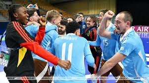 意甲保级生死冲！萨索洛主场剿杀19名紫百合，贝拉尔迪复出即王炸