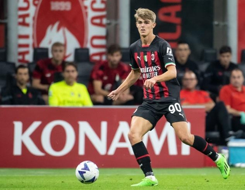 更是那份在 更是那份在