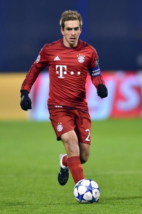 更是年轻一 更是年轻一